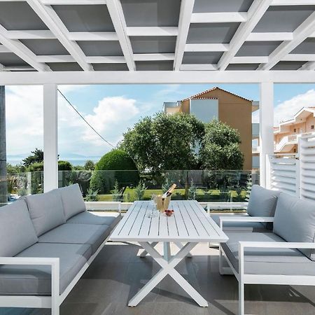 Pachis Escape Suites Exterior foto