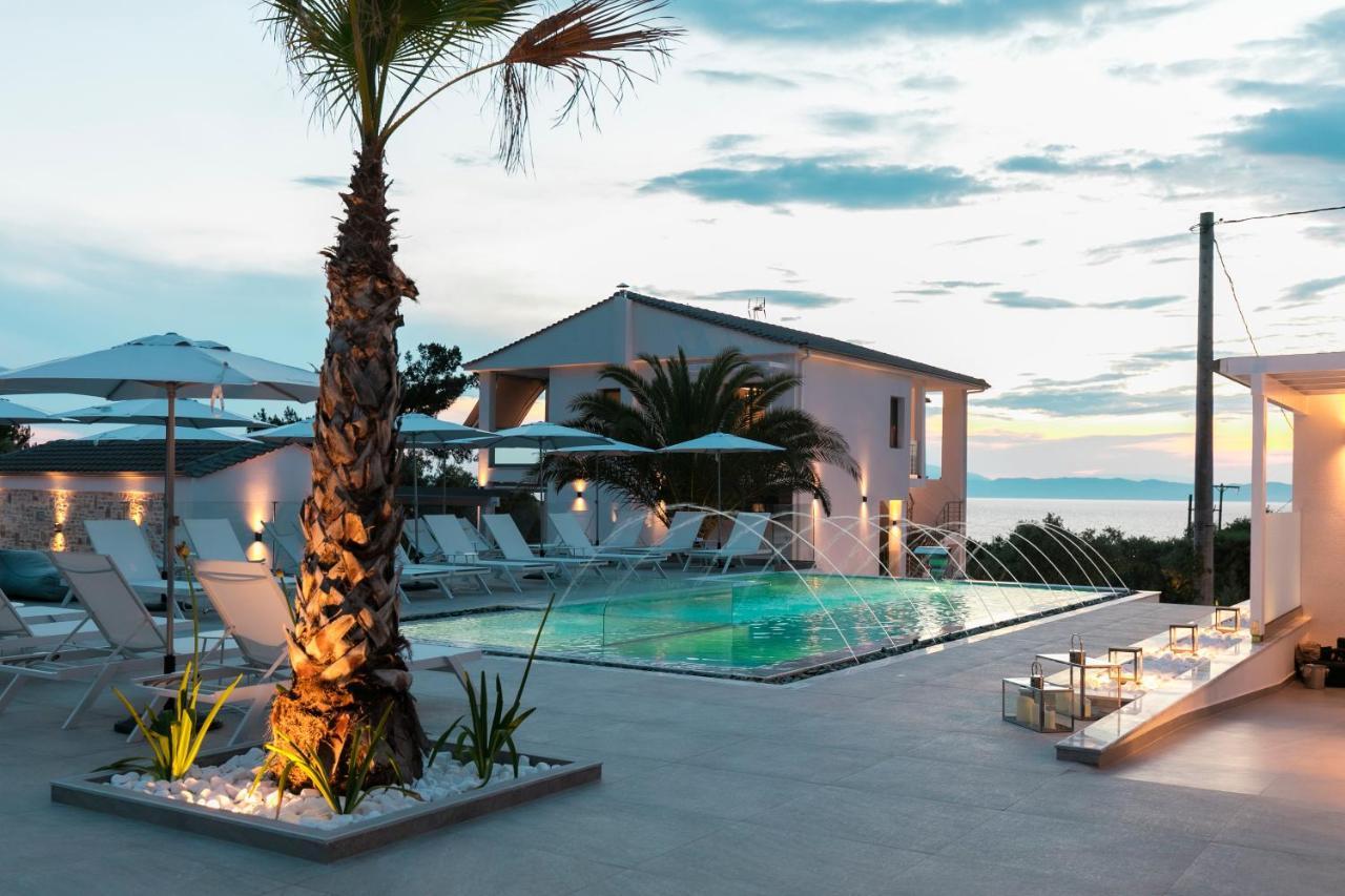 Pachis Escape Suites Exterior foto