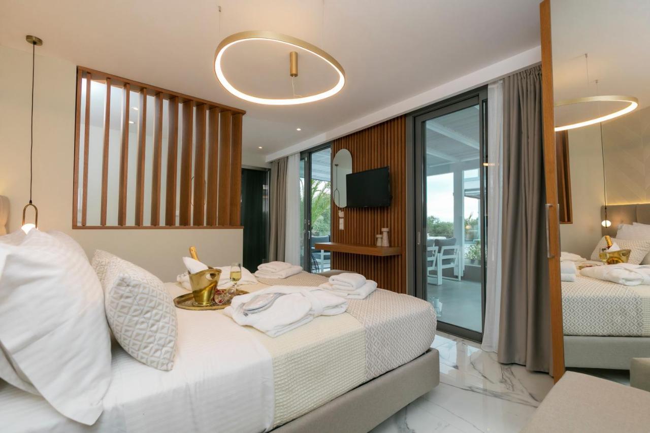 Pachis Escape Suites Exterior foto